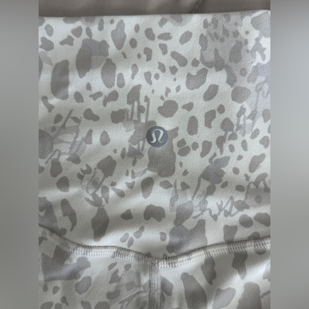 Lululemon Align Set (Cheetah Camo Antique White Multi) - Picture 4 of 6
